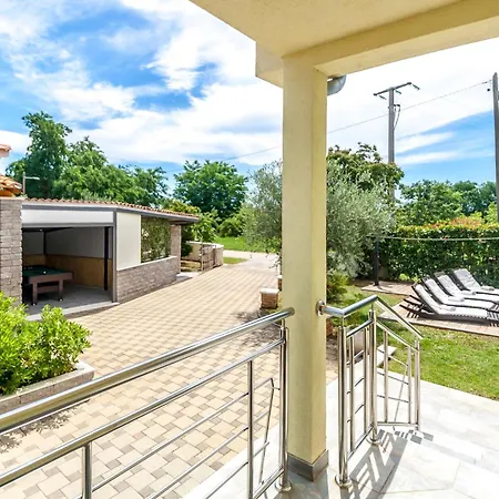 Sole, Ferienvilla Mit Eigenem Pool Bei Pula Vakantiehuis *